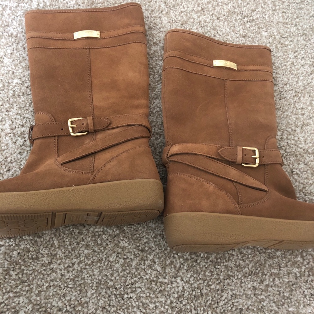 Coach boots